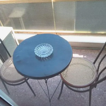 Sunny Quiet Apt شقة *
